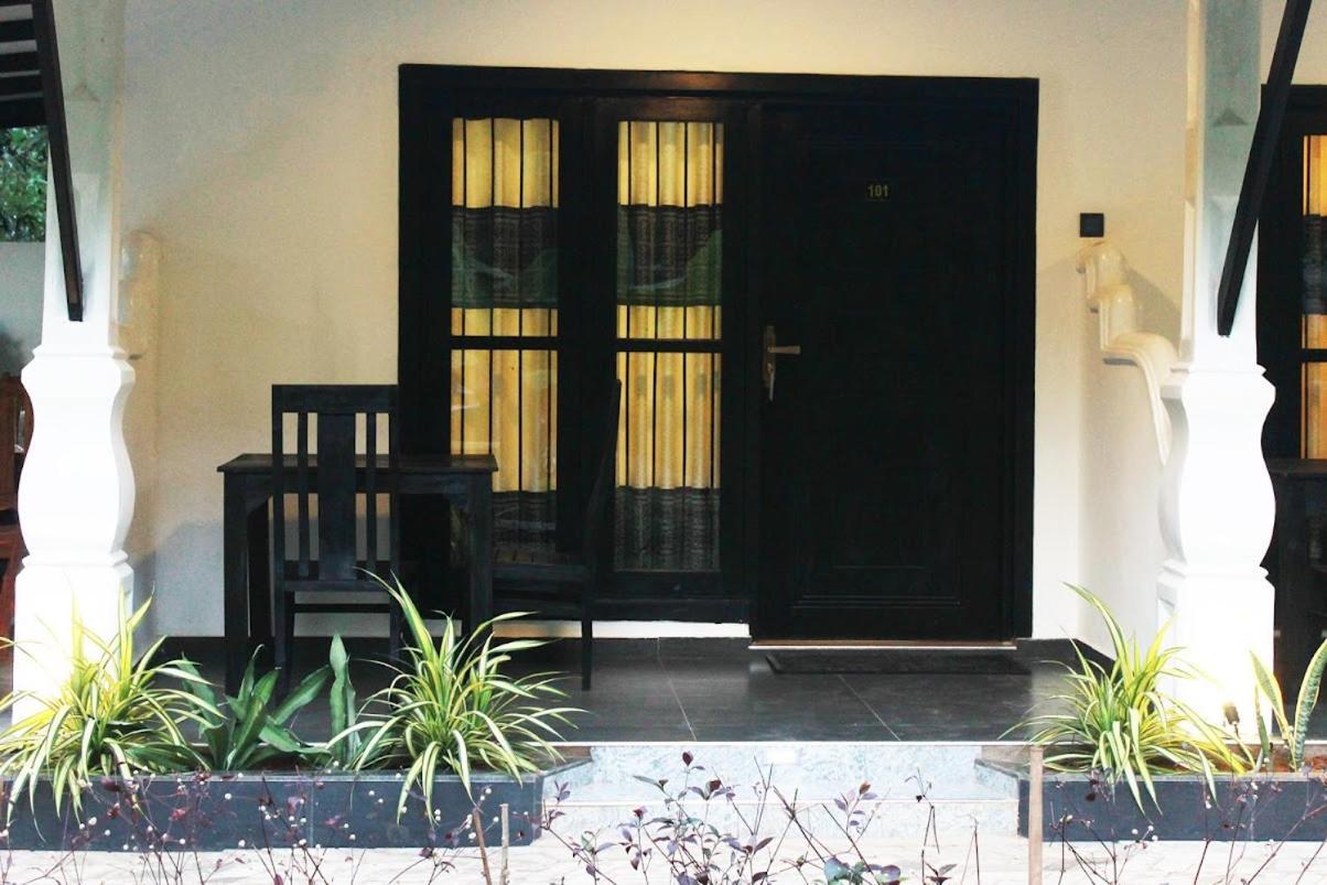 Amron Resort Sigiriya Exterior foto