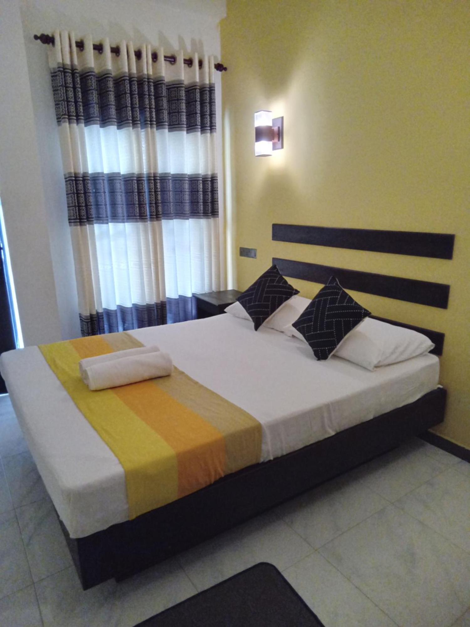 Amron Resort Sigiriya Quarto foto