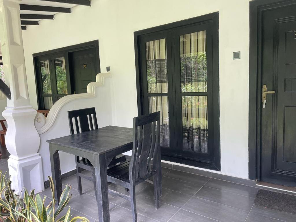 Amron Resort Sigiriya Quarto foto