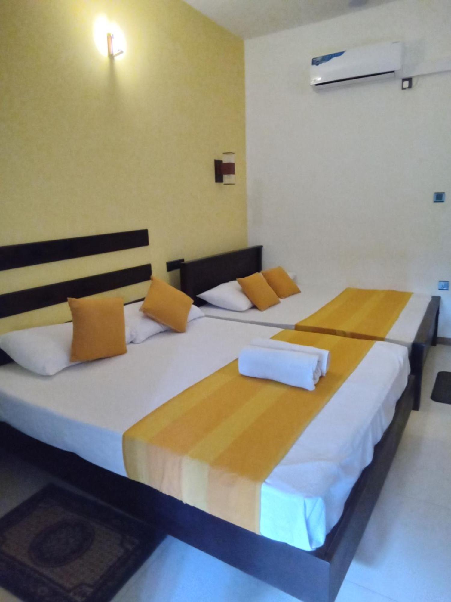 Amron Resort Sigiriya Quarto foto