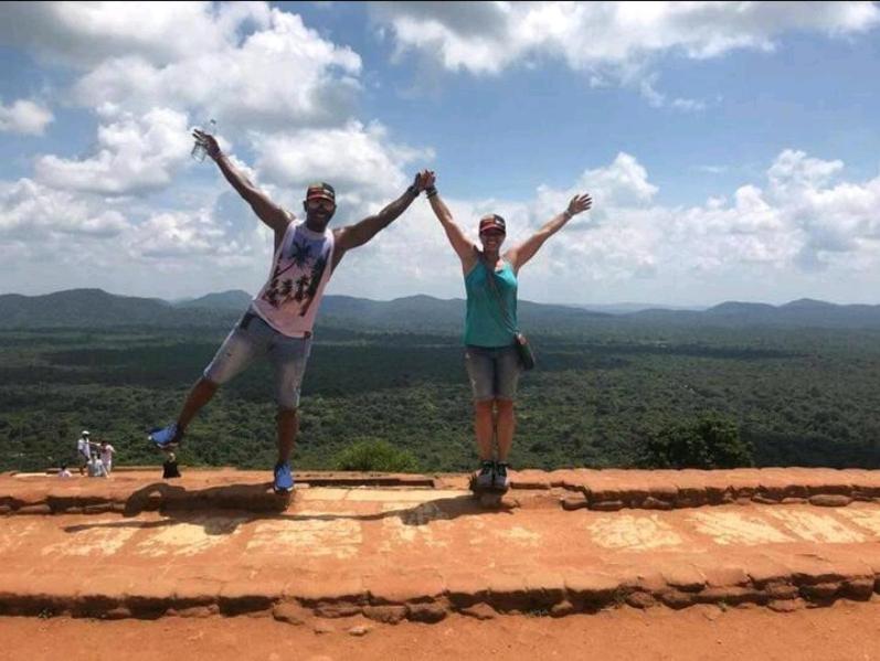 Amron Resort Sigiriya Quarto foto
